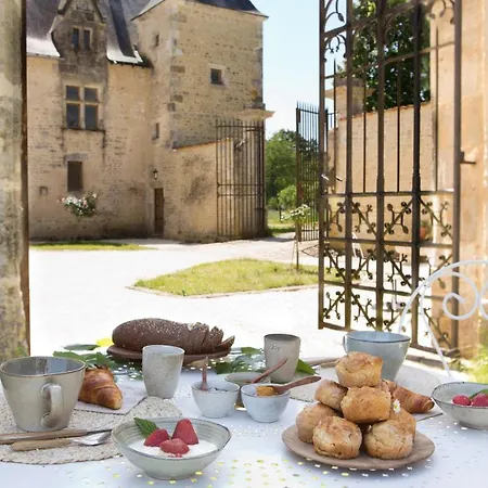 Chateau De Bois Frühstückspension Les Nouillers