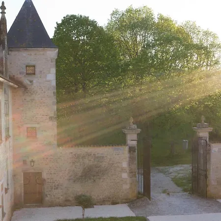 Château De Bois Couette-café Les Nouillers