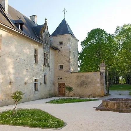 Bed & Breakfast Chateau De Bois 3*