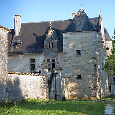 Bed & Breakfast Chateau De Bois 3*
