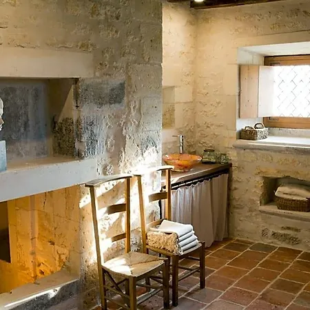 Chateau De Bois