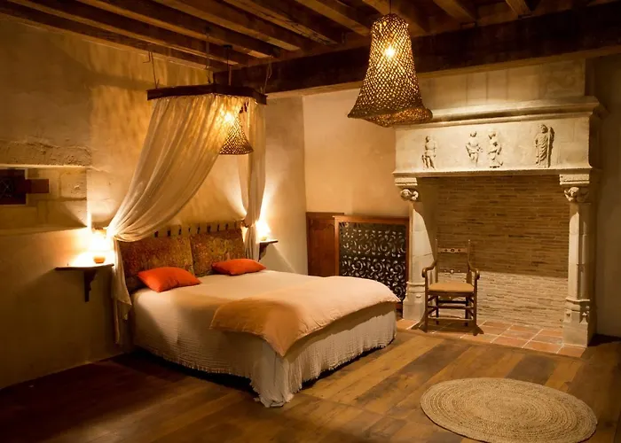 Chateau De Bois Les Nouillers