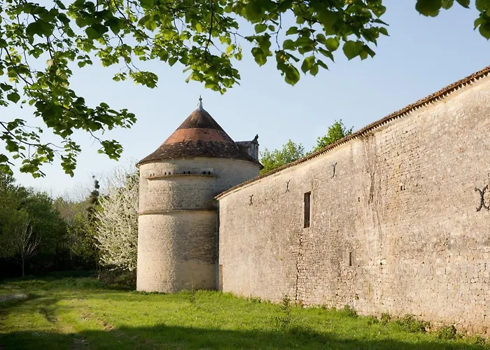 Bed and breakfast Chateau De Bois